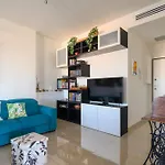 Apartment Marconi Skyline