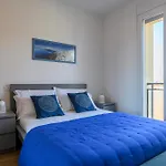 Marconi Skyline Apartment